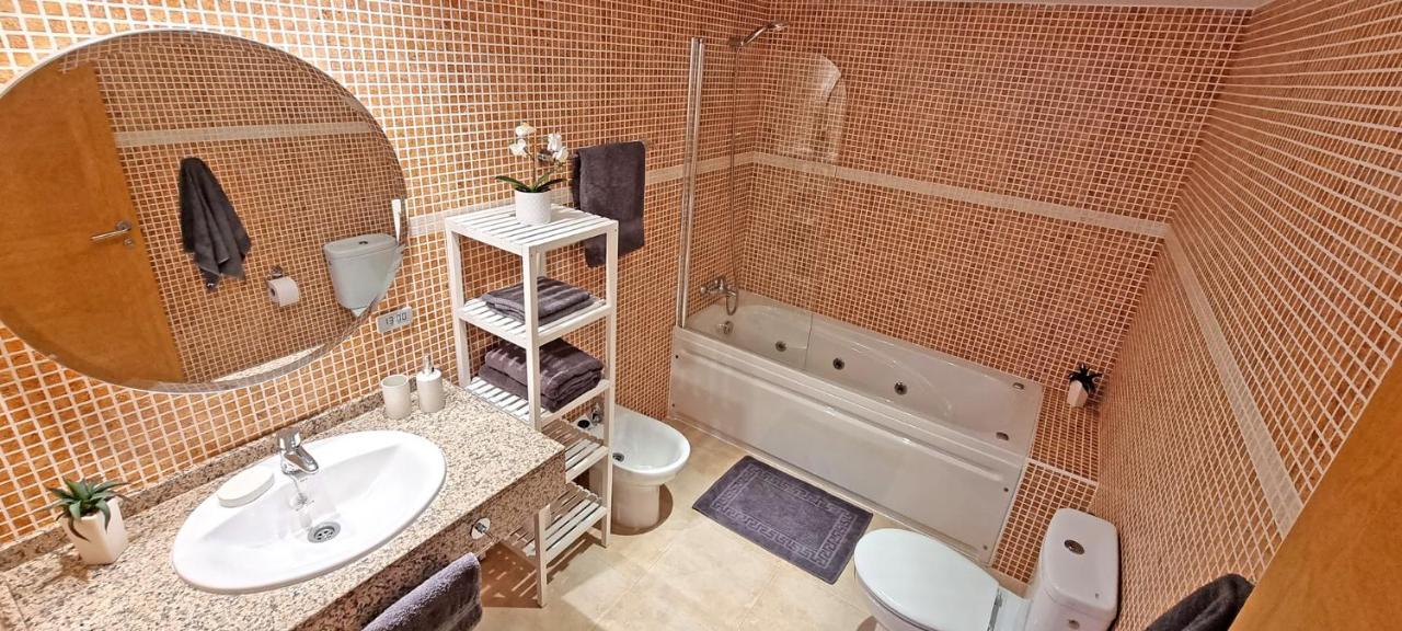 Ferienhaus Casa Caleta - Caleta Fuste - Meerblick - Pool - Glasfaserinternet Caleta De Fuste Ngoại thất bức ảnh